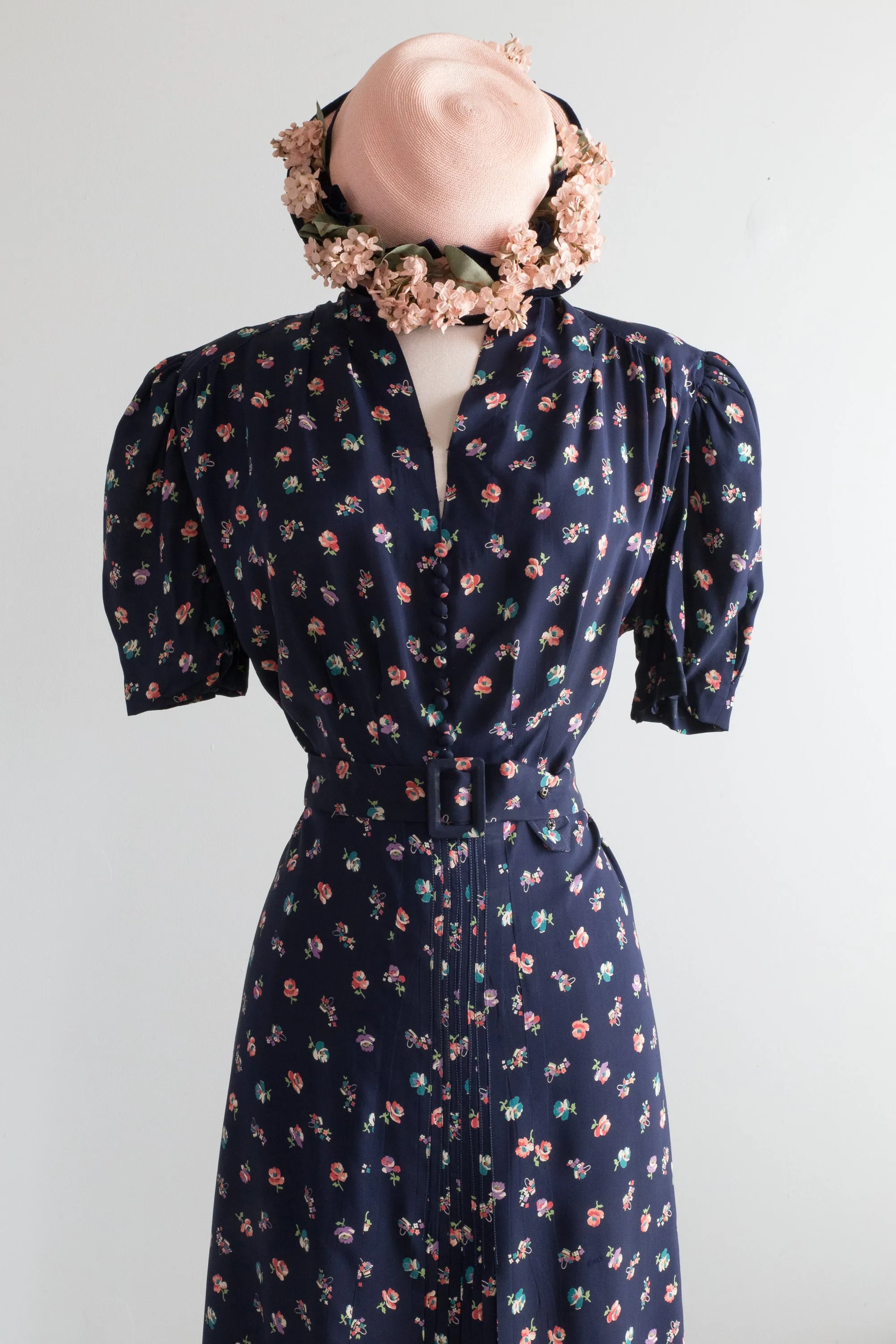 Beautiful 1940's Rayon Floral Print Day Dress With Matching Hat / ML
