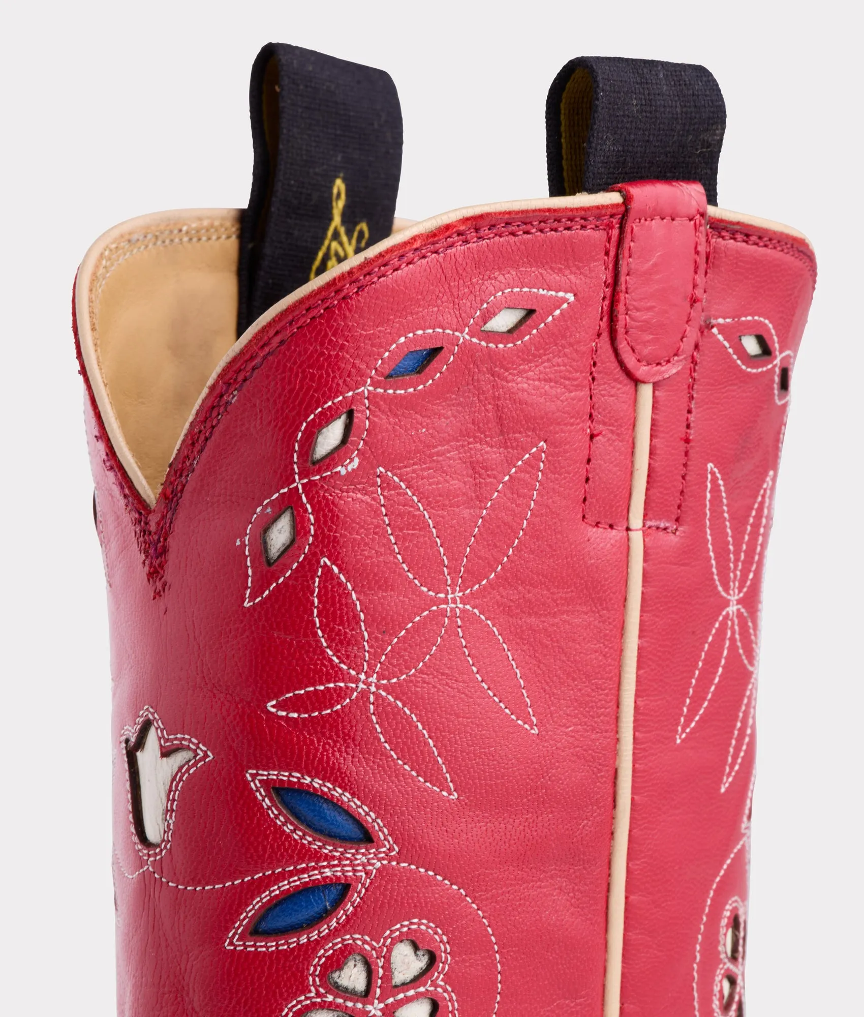 Little Reata :: Red