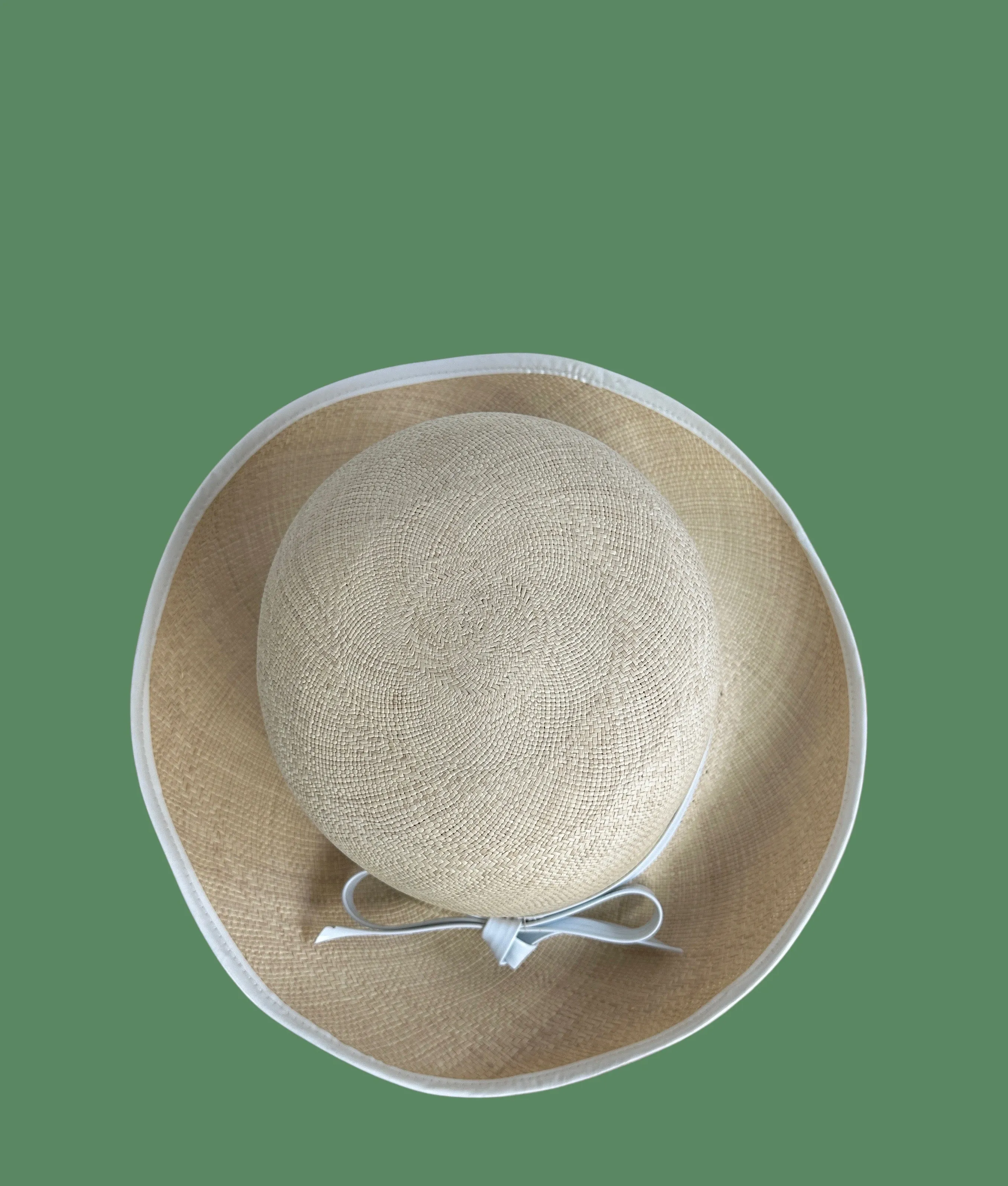 PANAMA 60s Lightweight Handwoven Straw Hat