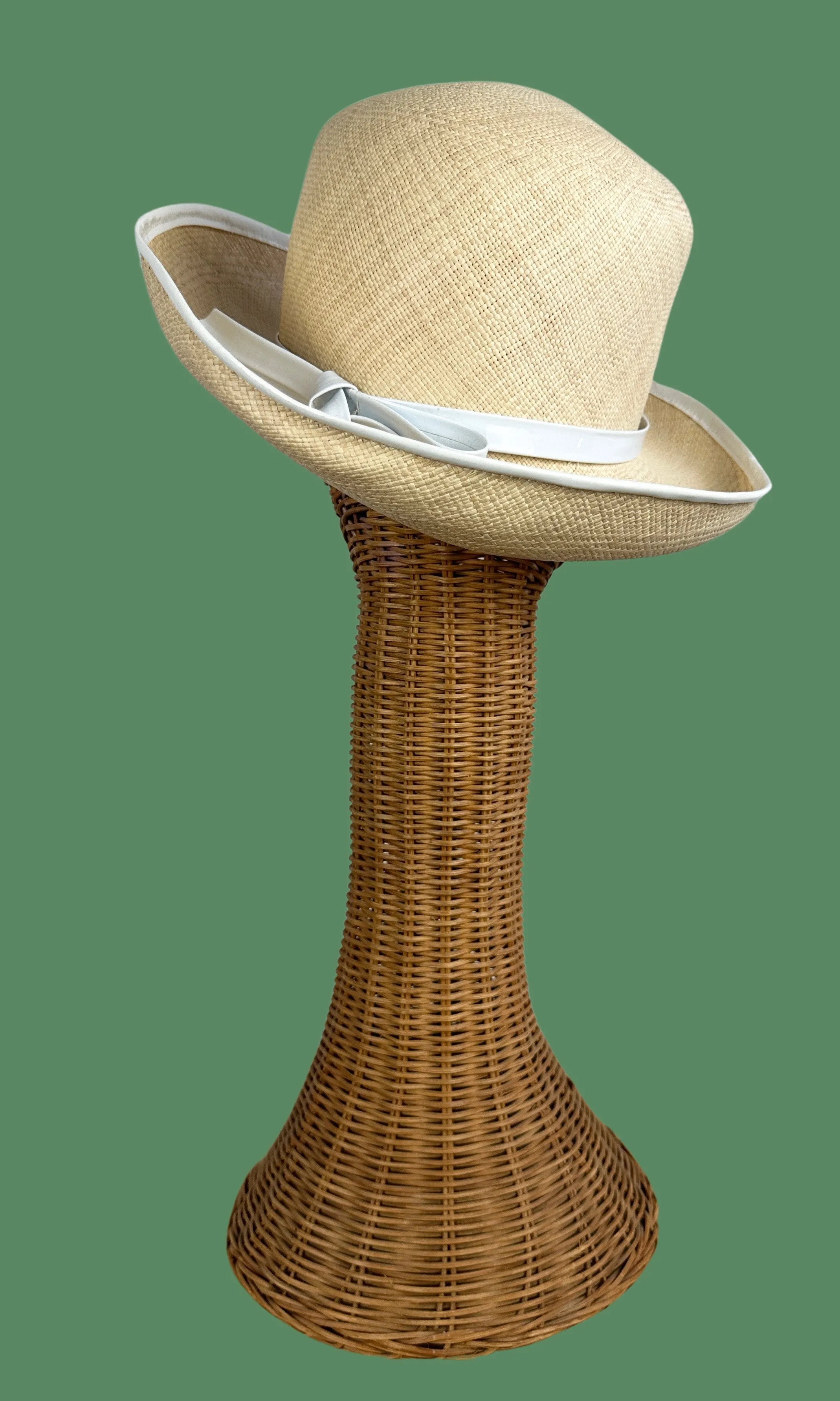 PANAMA 60s Lightweight Handwoven Straw Hat