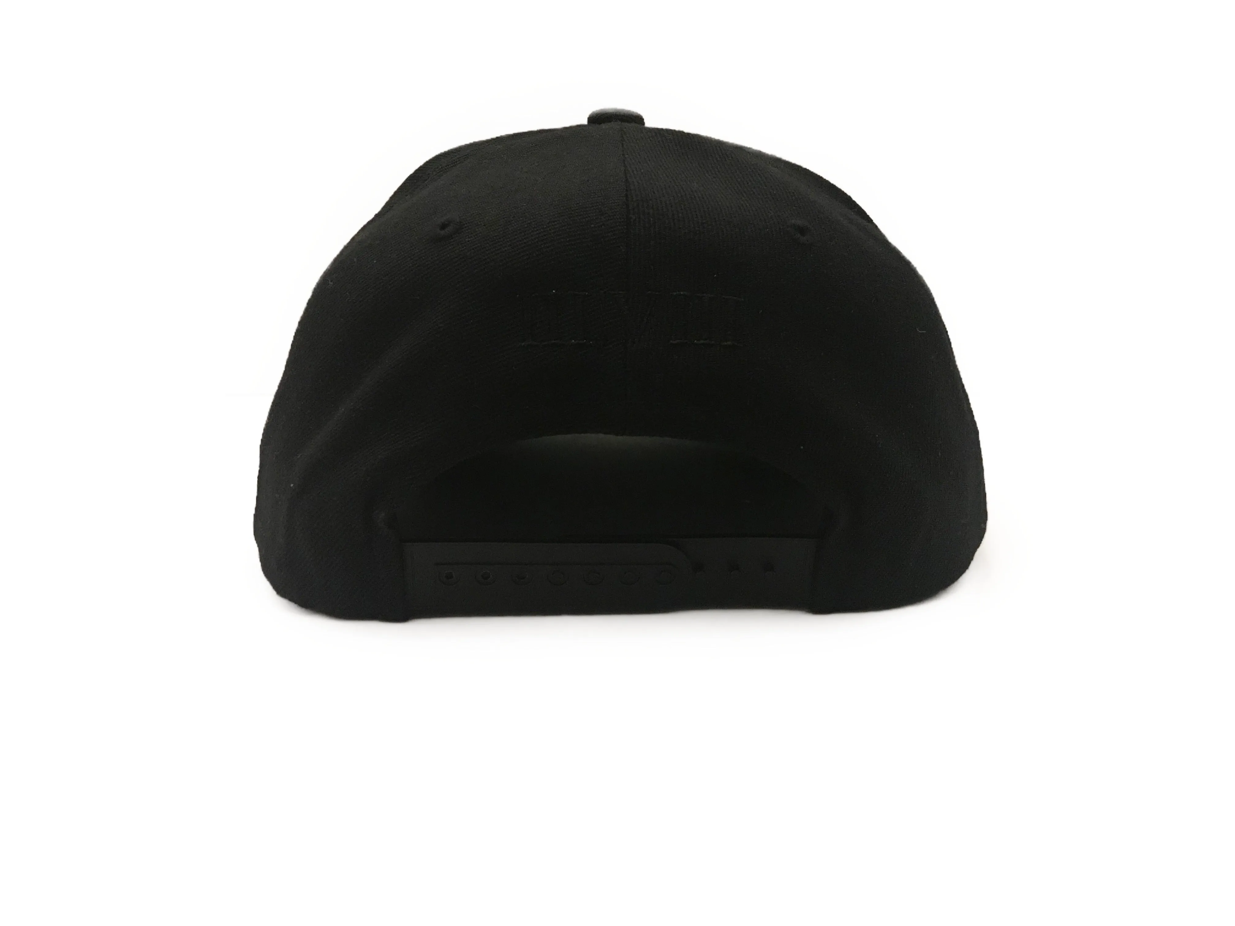 "SNAPBACK" - TRIPLE BLACK