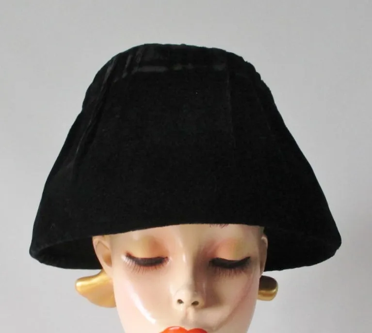 Vintage 50's 60's Black Velvet Bucket Hat